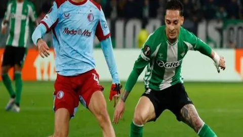 “欧冠加时赛进球如潮，马竞主场险胜波尔图”